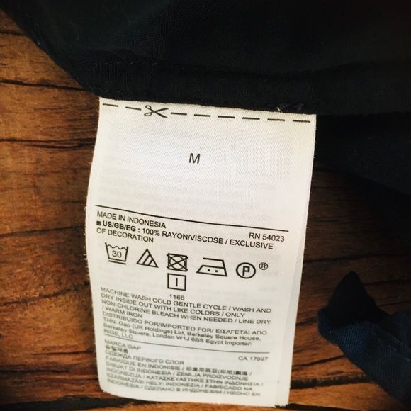 GAP Romper Jumpsuit Shorts Long Sleeve - Picture 6 of 6